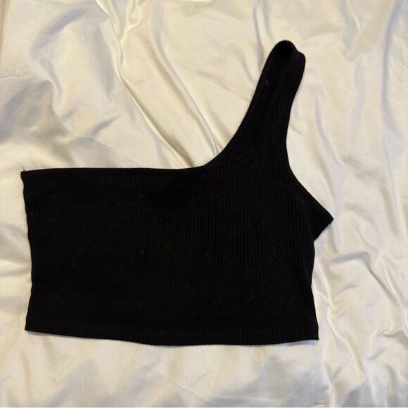 Black one shoulder tank crop top - Picture 2 of 5